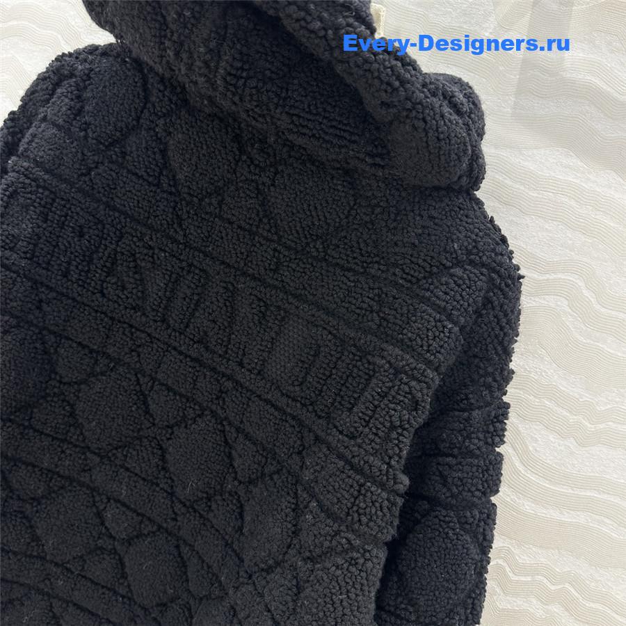 D10r hooded jacket