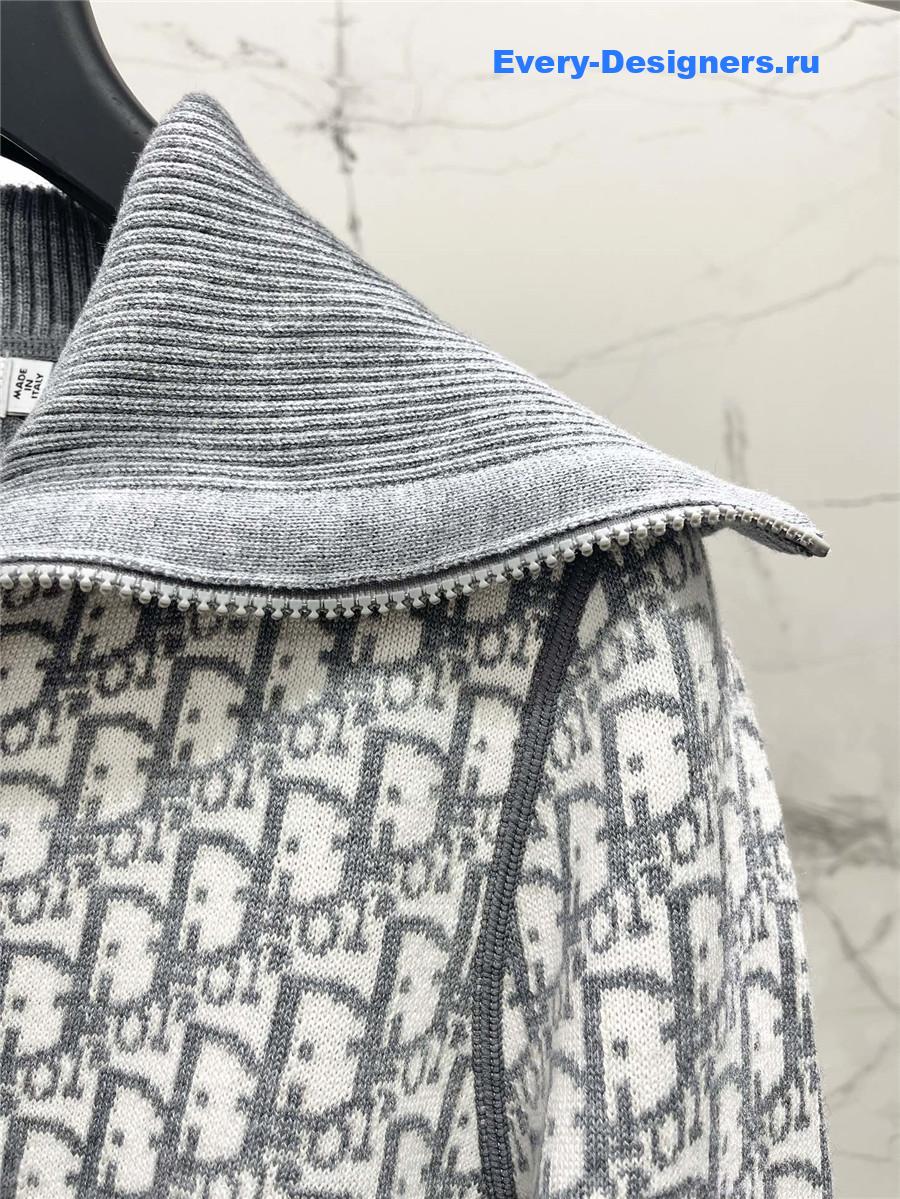 D10r reversible zipped cardigan grey