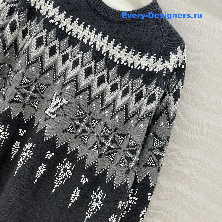 l0vis Vvtt0n embellished blend sweater