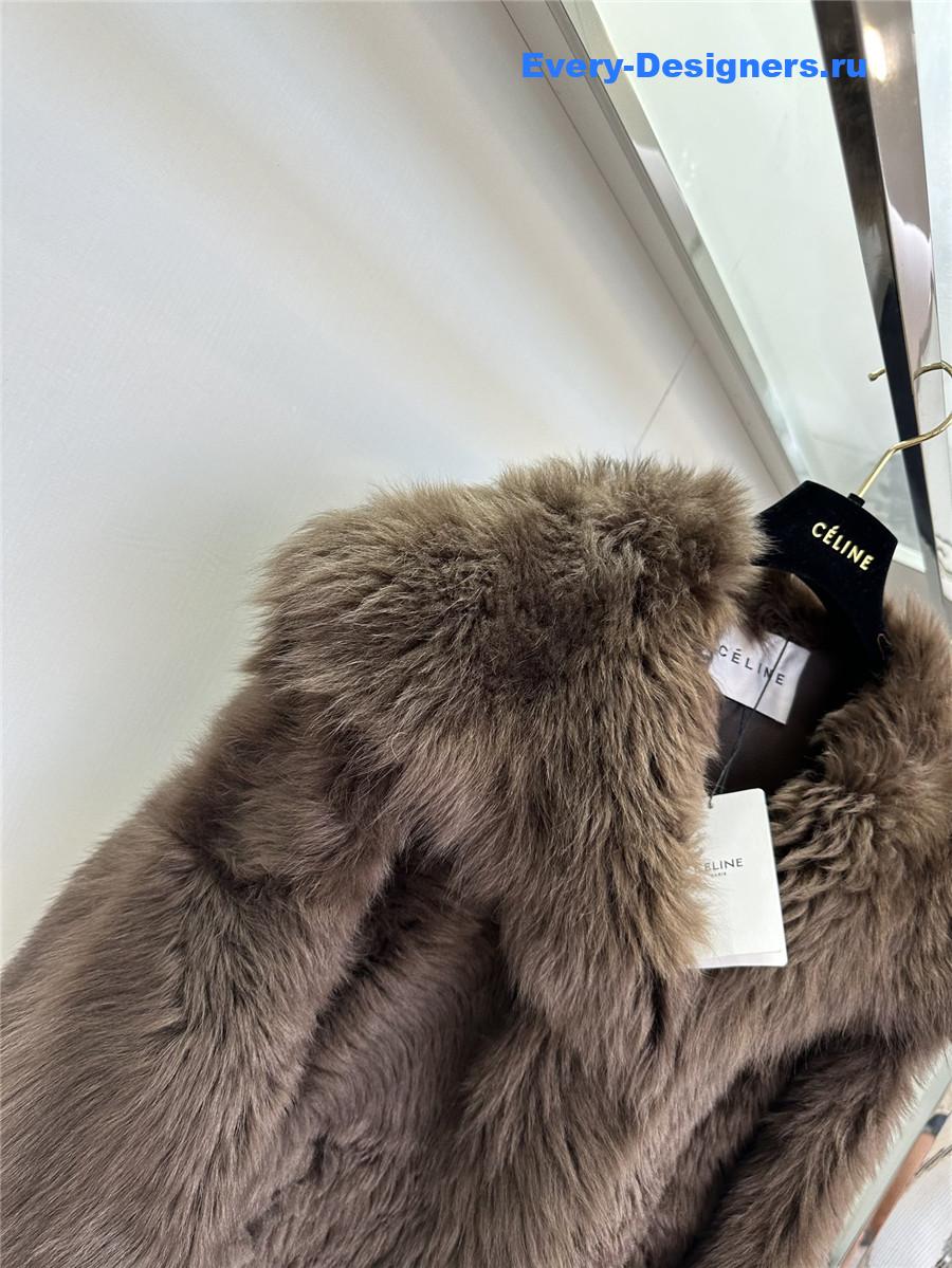 Ce1i*e fur coat