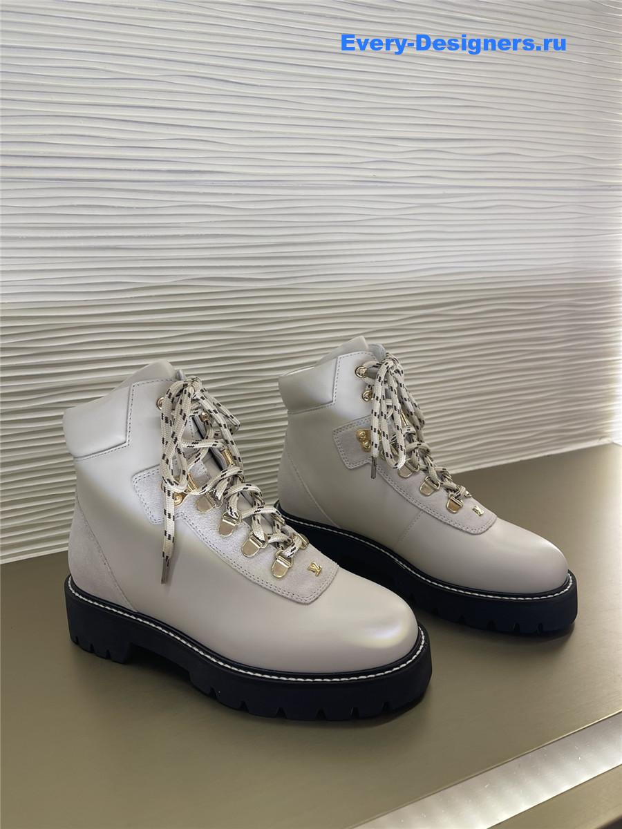 l0vis Vvtt0n white territory flat ranger boots