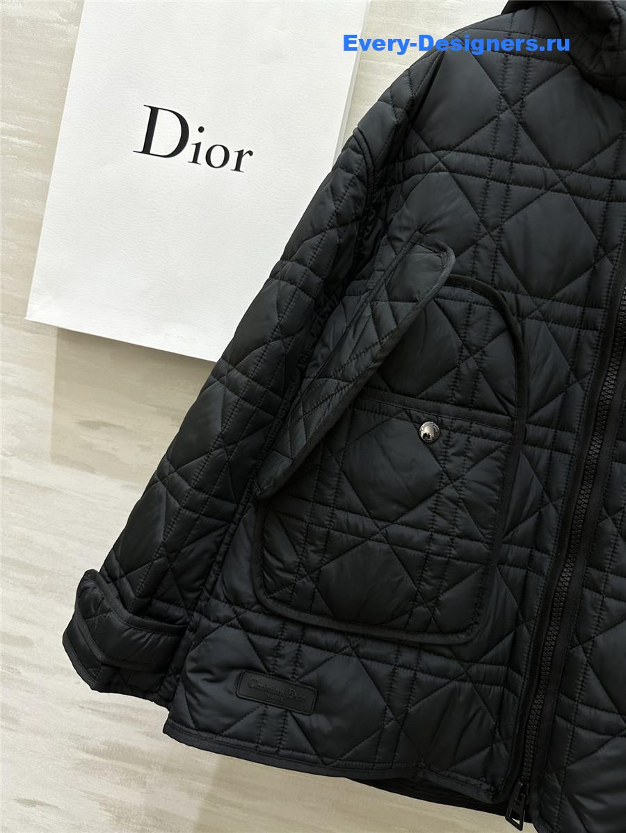 D10r quilted hooded jacket