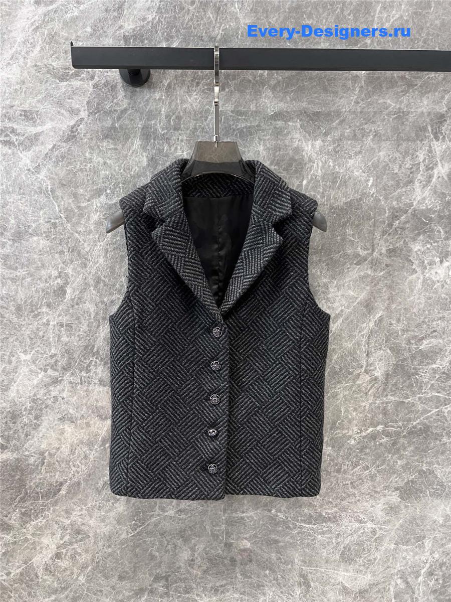 Ch**el waistcoat