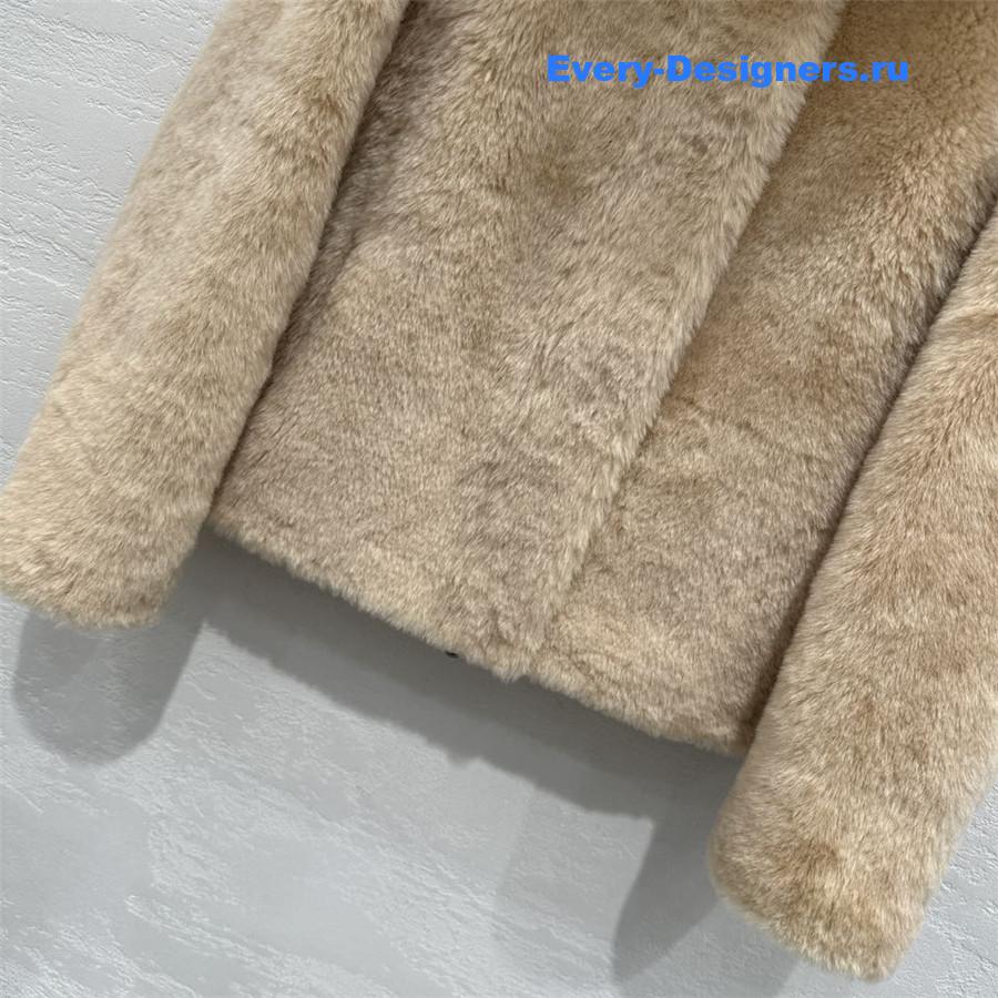 L0r0 P1ana short shearling coat