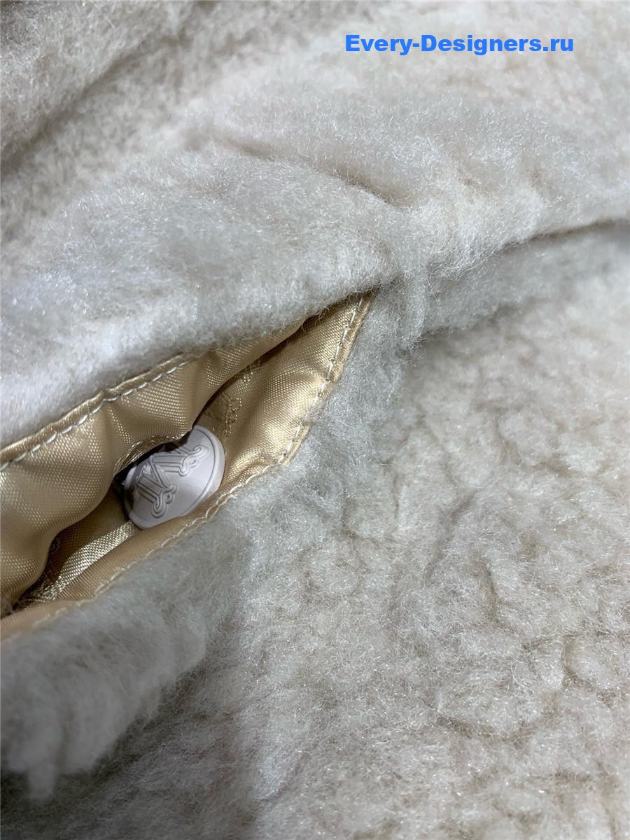 Vanitoo camel cashmere coat
