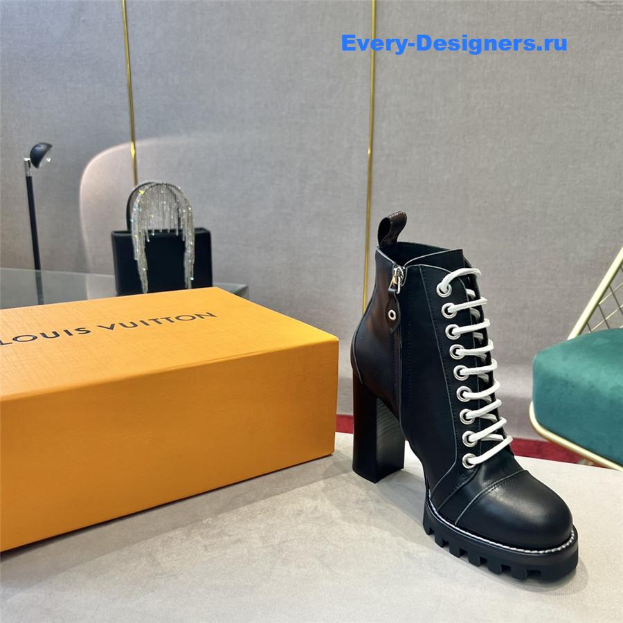 l0vis Vvtt0n star trail ankle boot in black