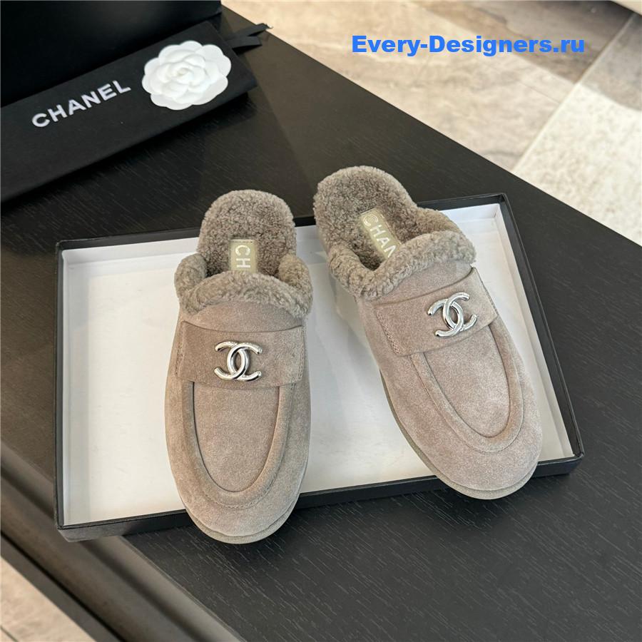 CC lambswool shoes