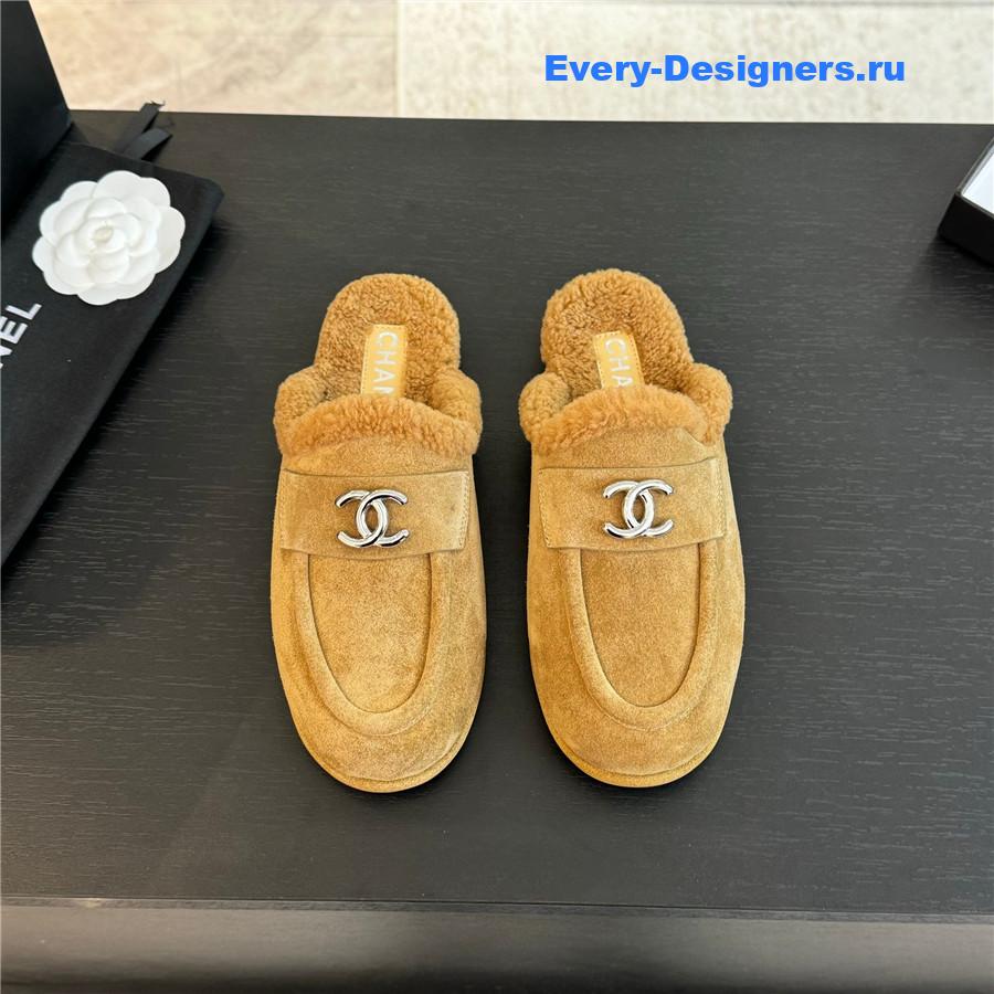 CC lambswool shoes