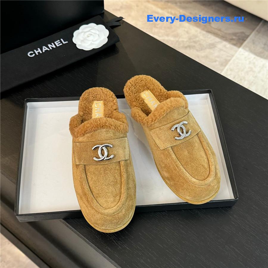 CC lambswool shoes