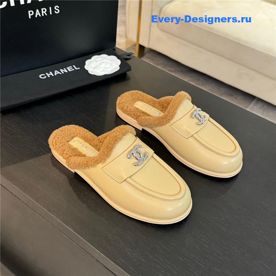 CC lambswool shoes