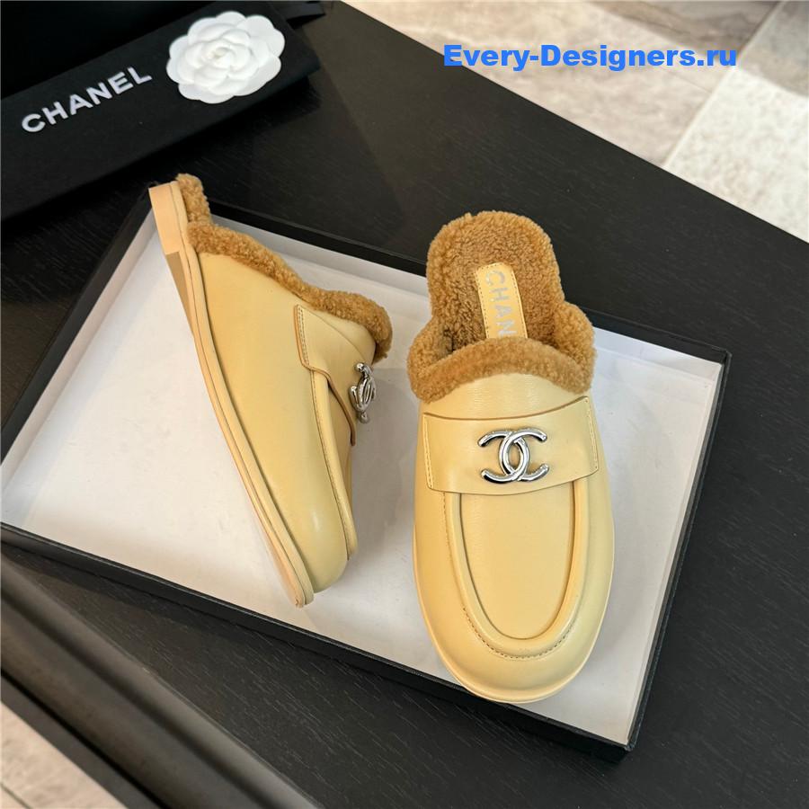 CC lambswool shoes