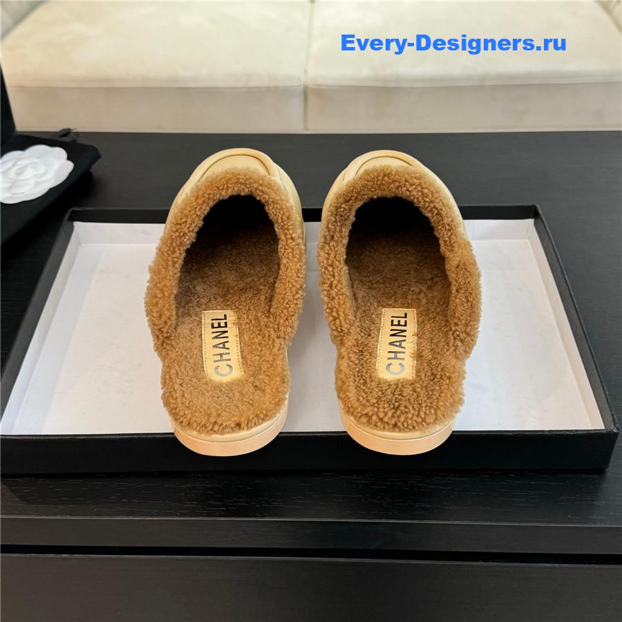 CC lambswool shoes