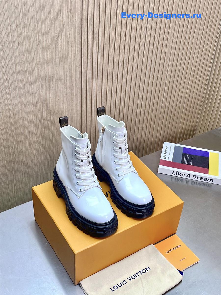 l0vis Vvtt0n white patent leather ankle boots