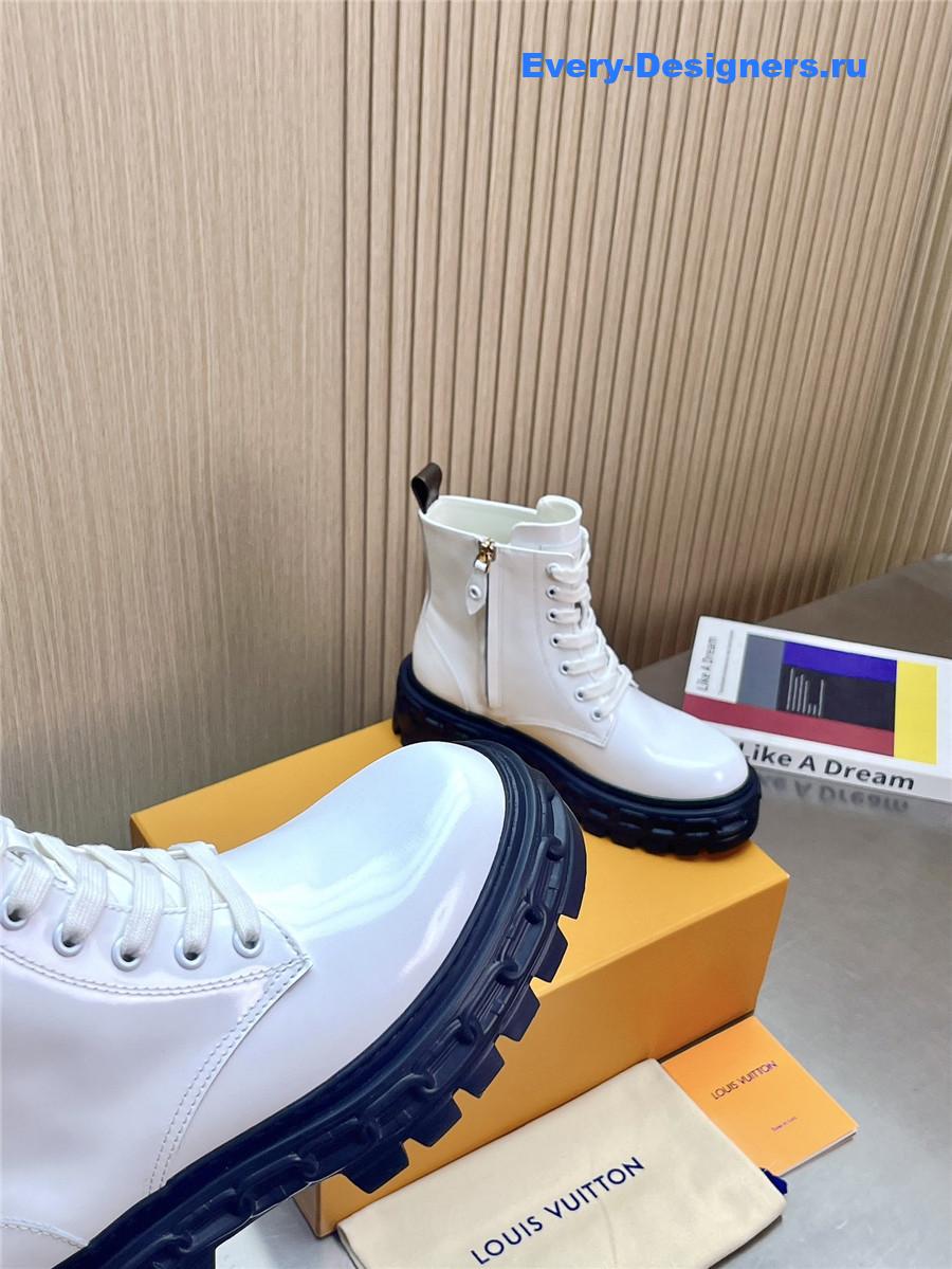 l0vis Vvtt0n white patent leather ankle boots