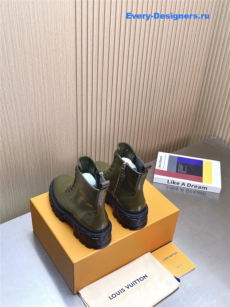 l0vis Vvtt0n patent leather platform ankle boots