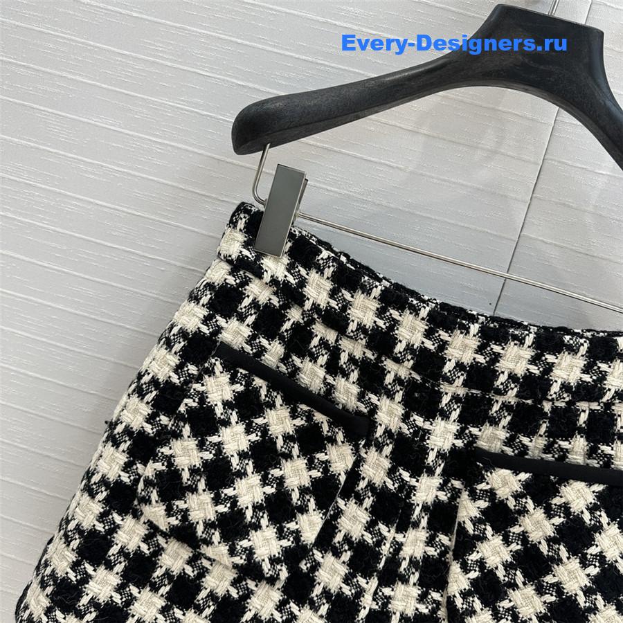 Va1e*ntin0 houndstooth tweed shorts