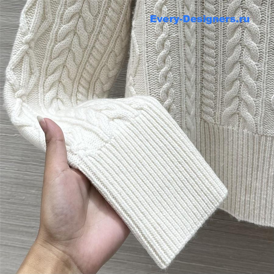 Vanitoo White Cable Cashmere Sweater