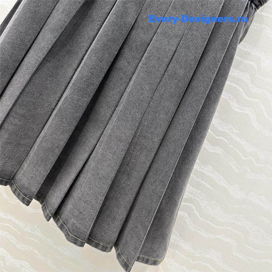 M1um1u waist pleated long skirt
