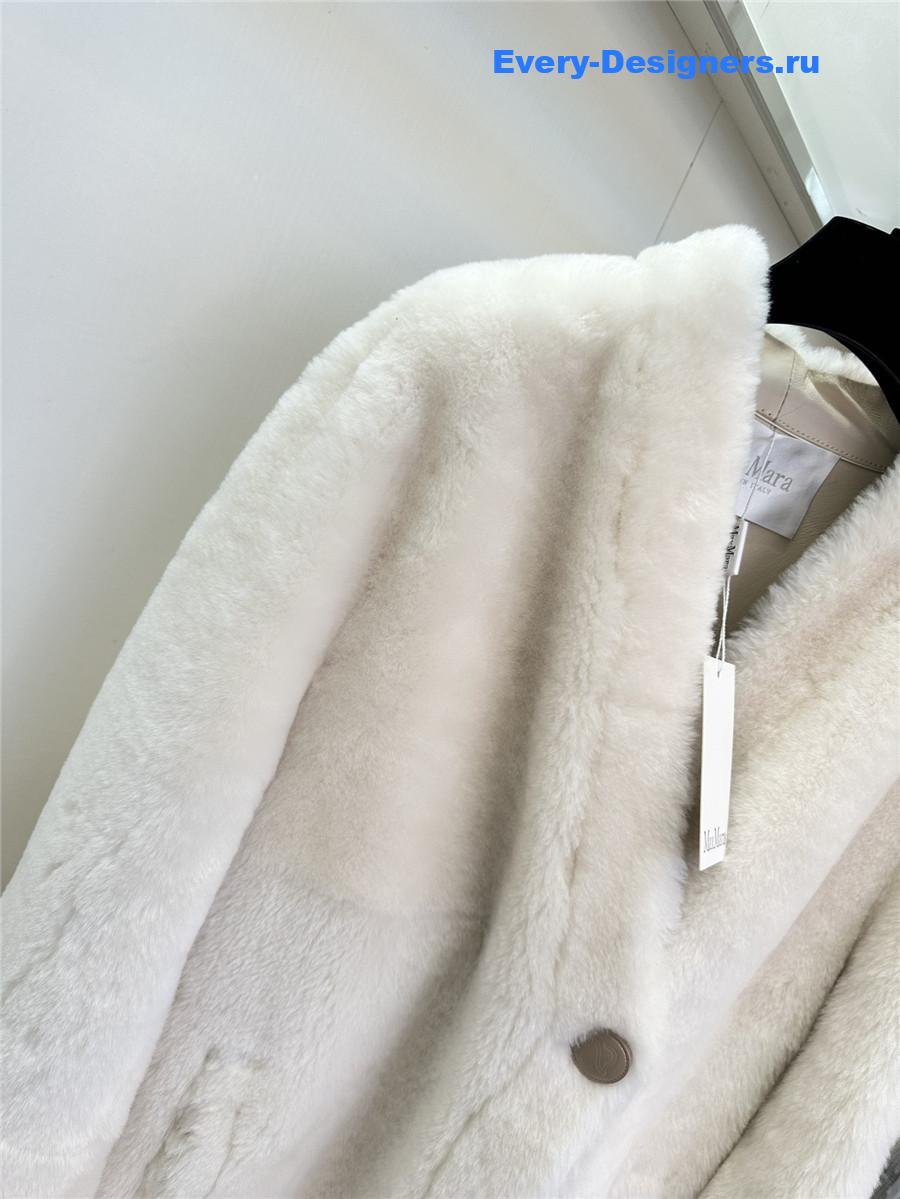Vanitoo Long Trench Fur Coat