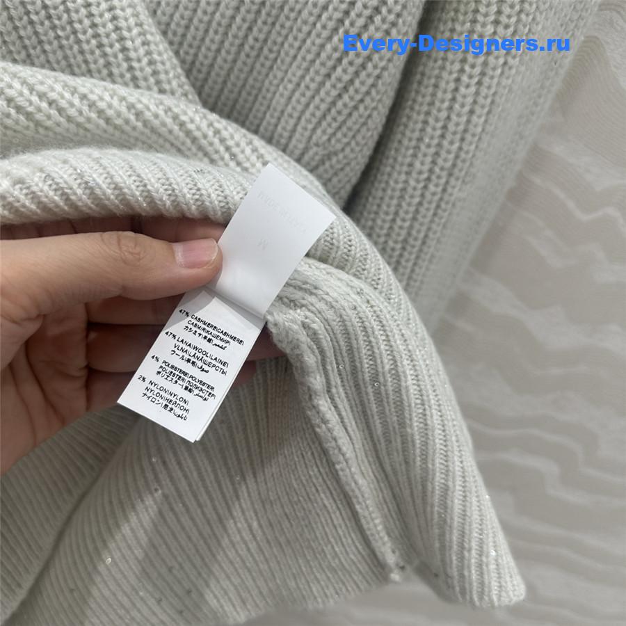 BC Turtleneck Cashmere Sweater off-white