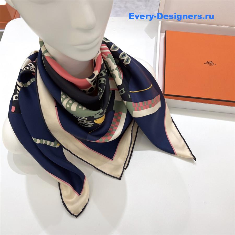 H**me5 “gaucho saddle” 90 scarf
