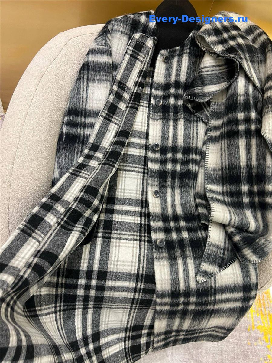 L0ew* classic check coat