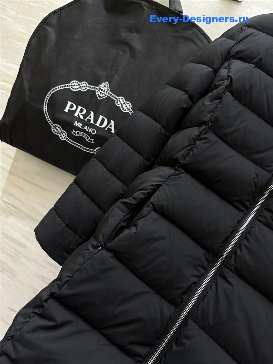 Pra*a stand collar midi down jacket