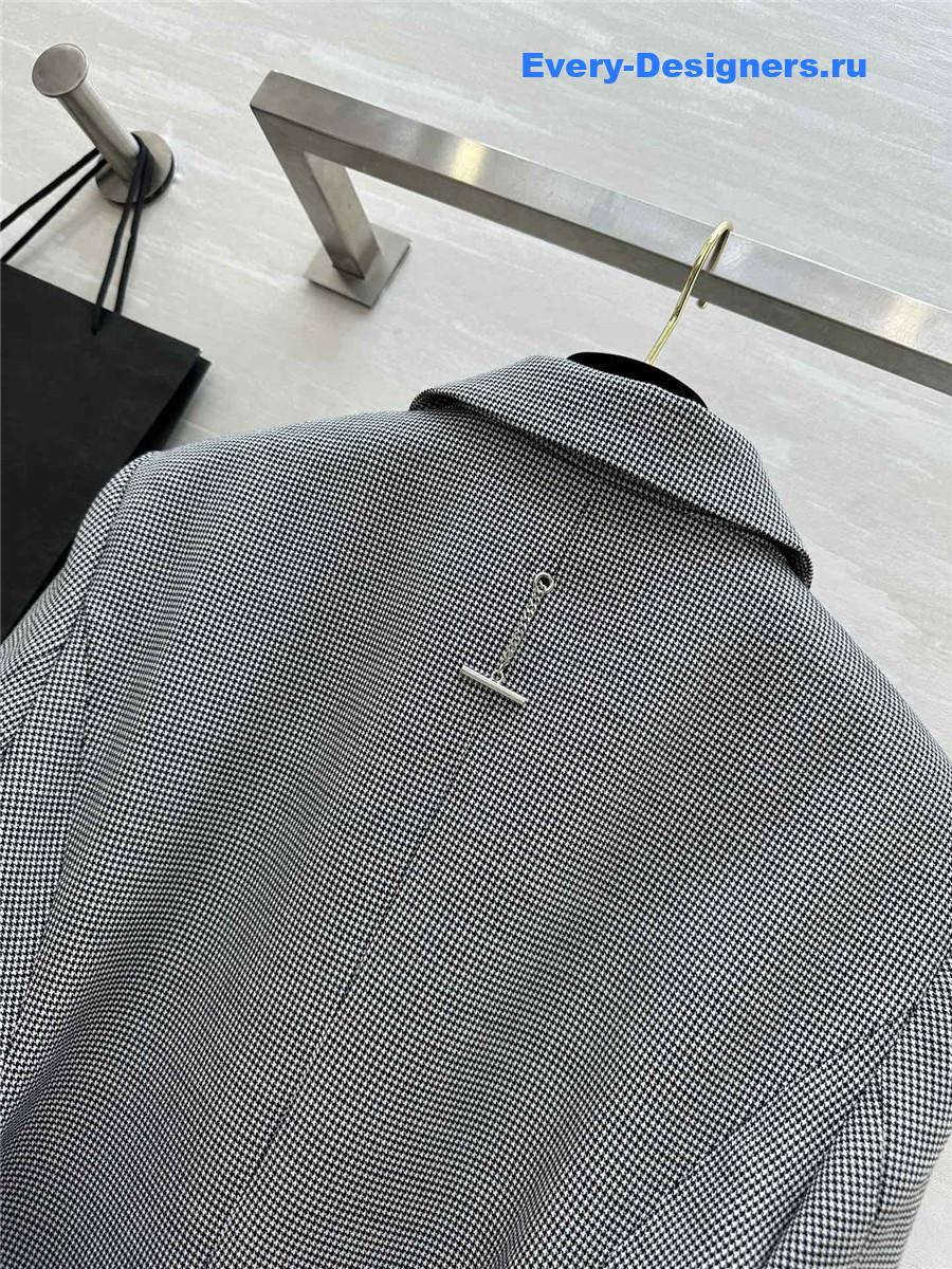 a1exa*der Mcqv*en mid-length suit jacket