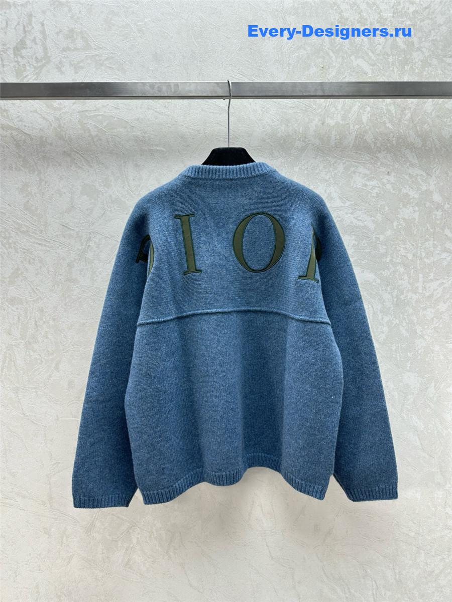 D10r oversize crewneck zip-up cardigan in blue