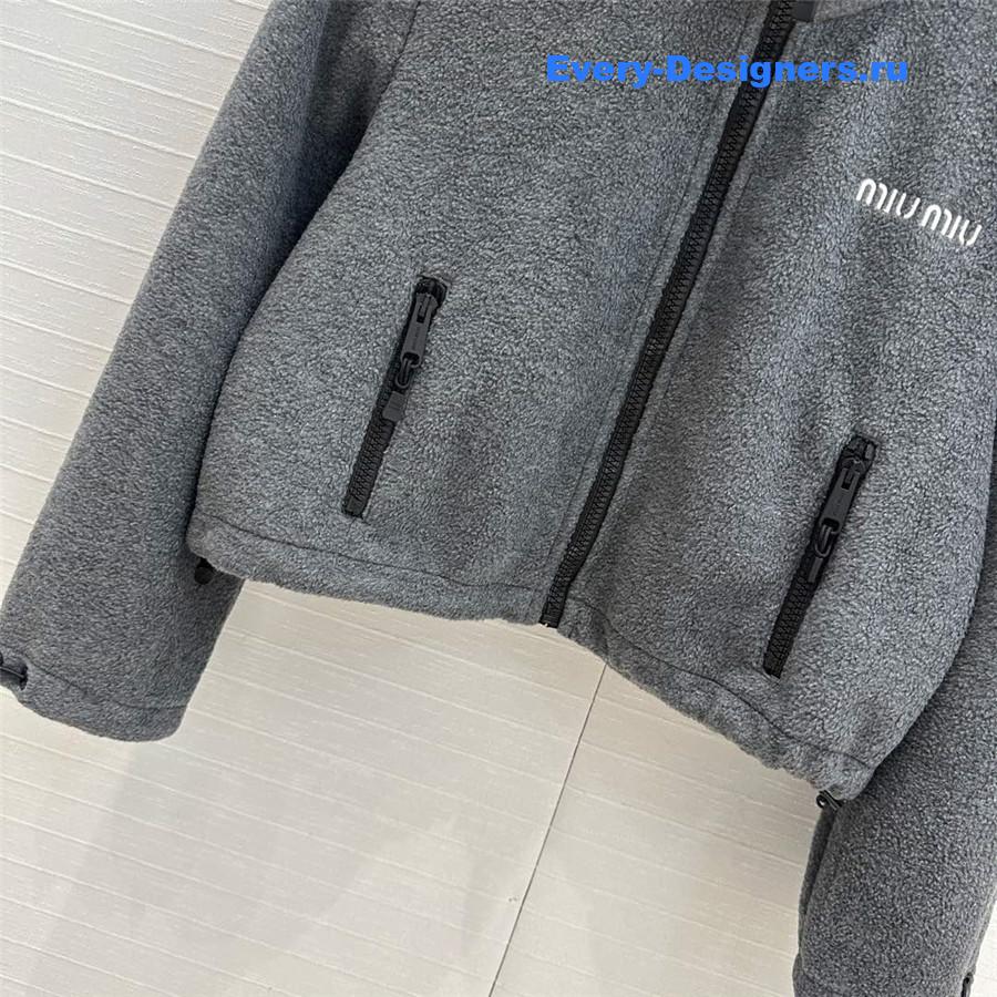 M1um1u girlish grey suit