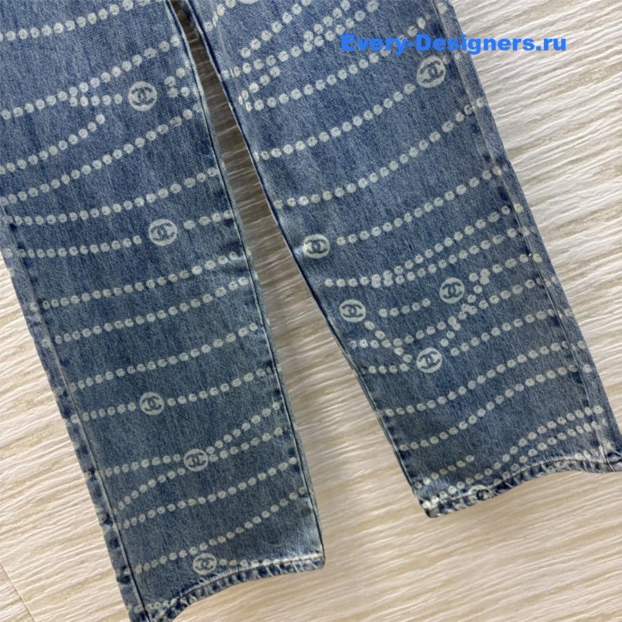 Ch**el logo straight jeans