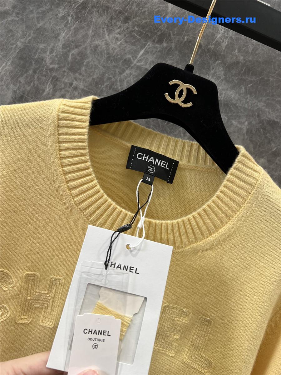 Ch**el wool knitted lettering crew neck sweater set yellow