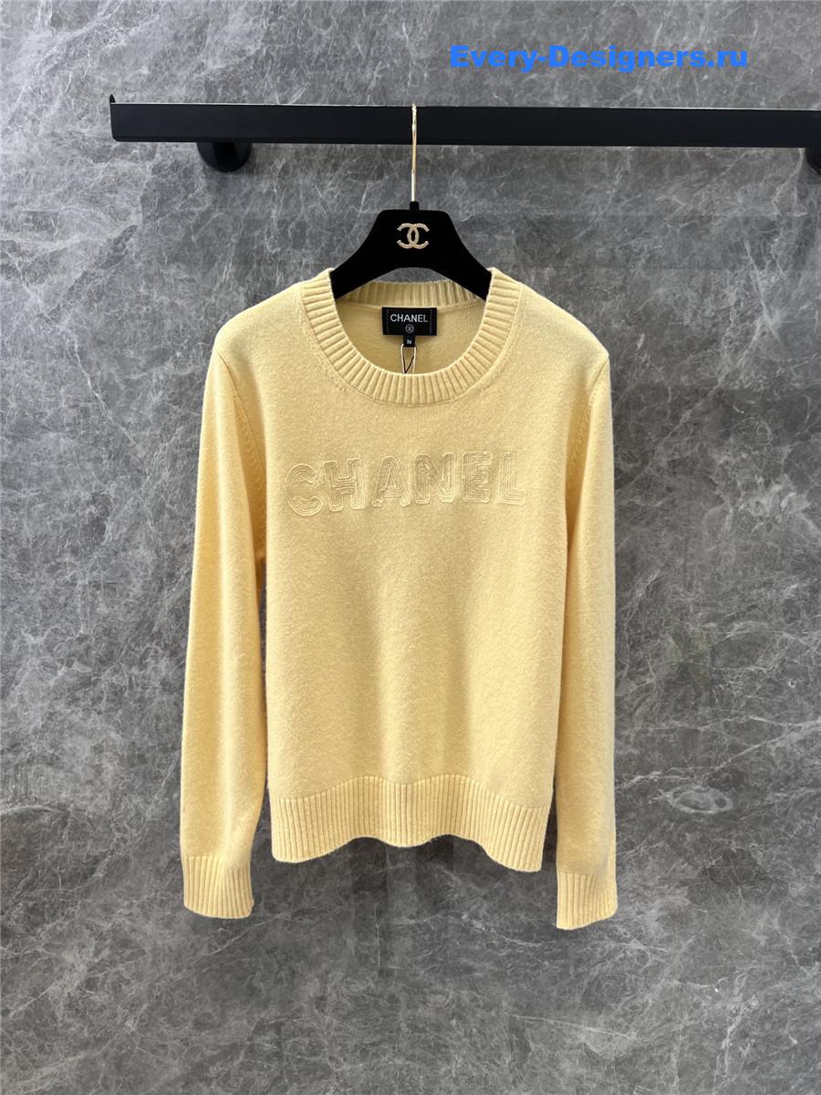 Ch**el wool knitted lettering crew neck sweater set yellow
