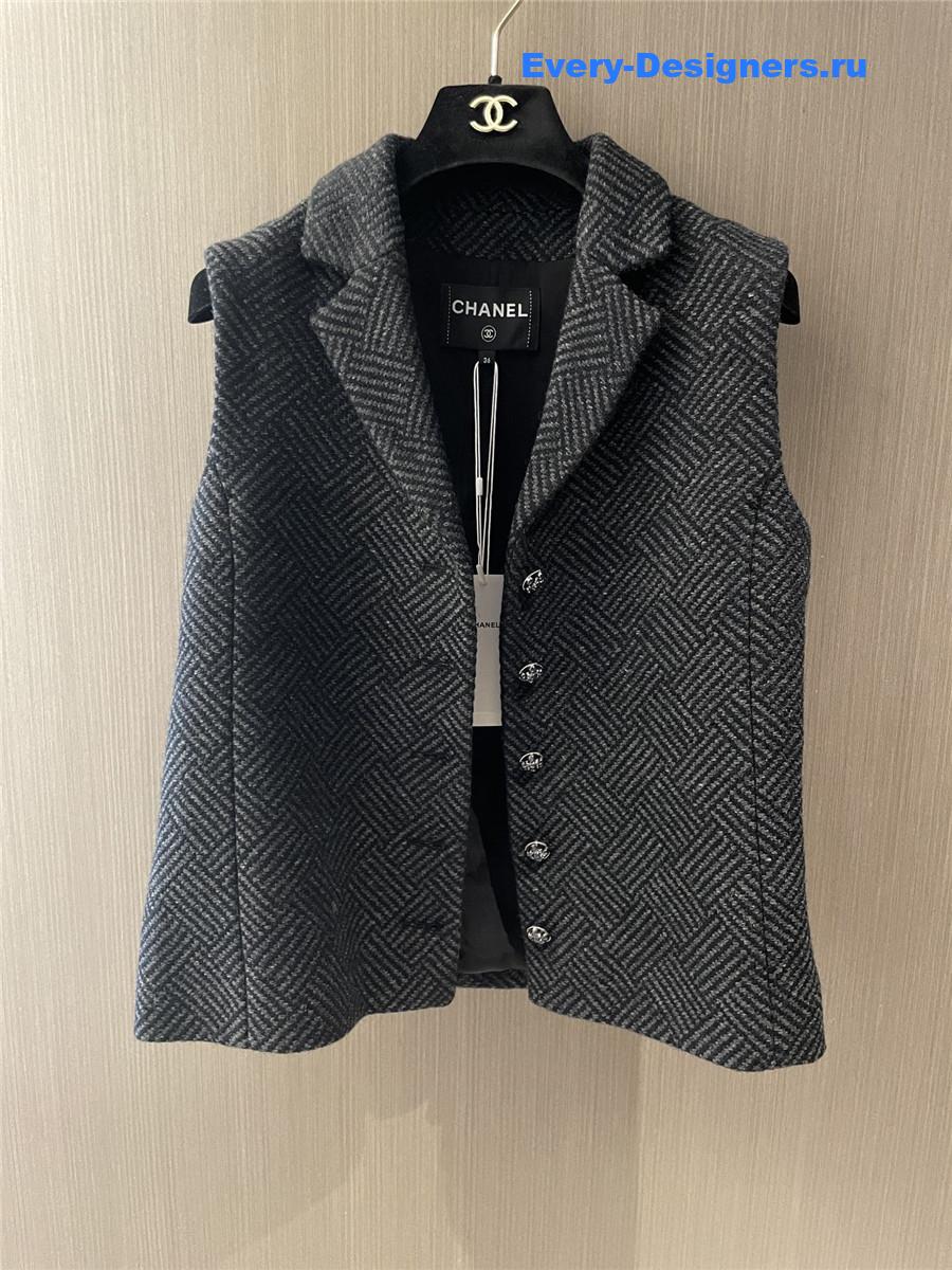 Ch**el button grey twill vest
