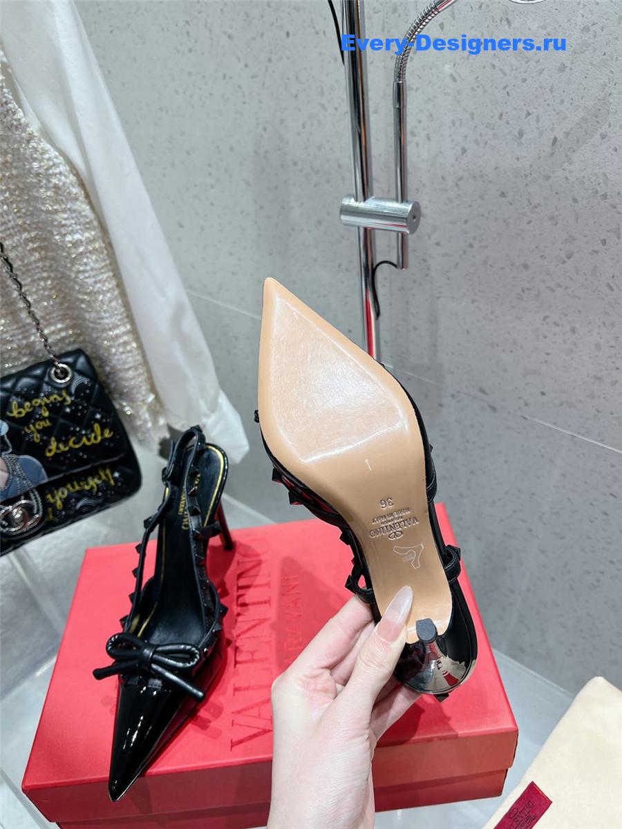 Va1e*ntin0 rockstud bow slingback pump in patent leather