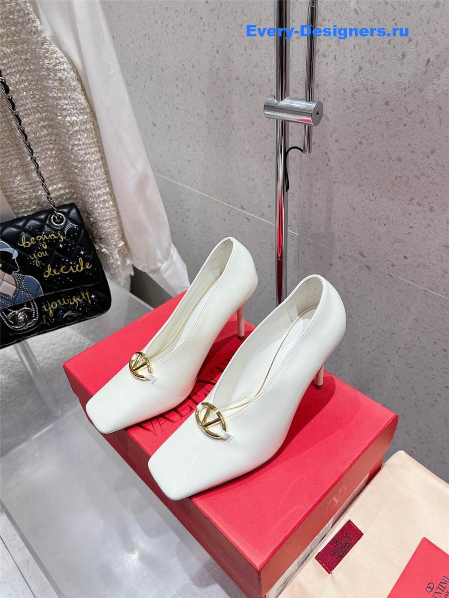Va1e*ntin0 garavani vlogo studio pumps