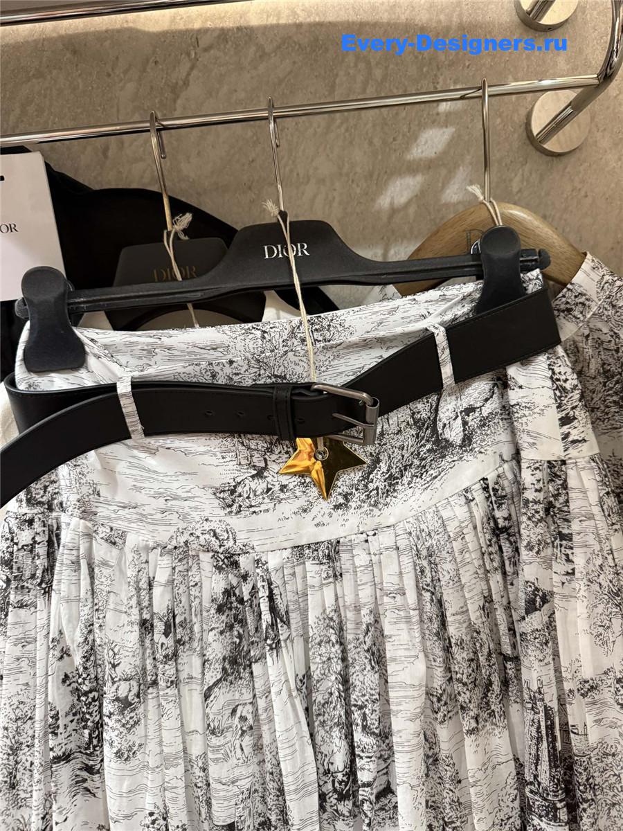 D10r cd chez moi belted skirt