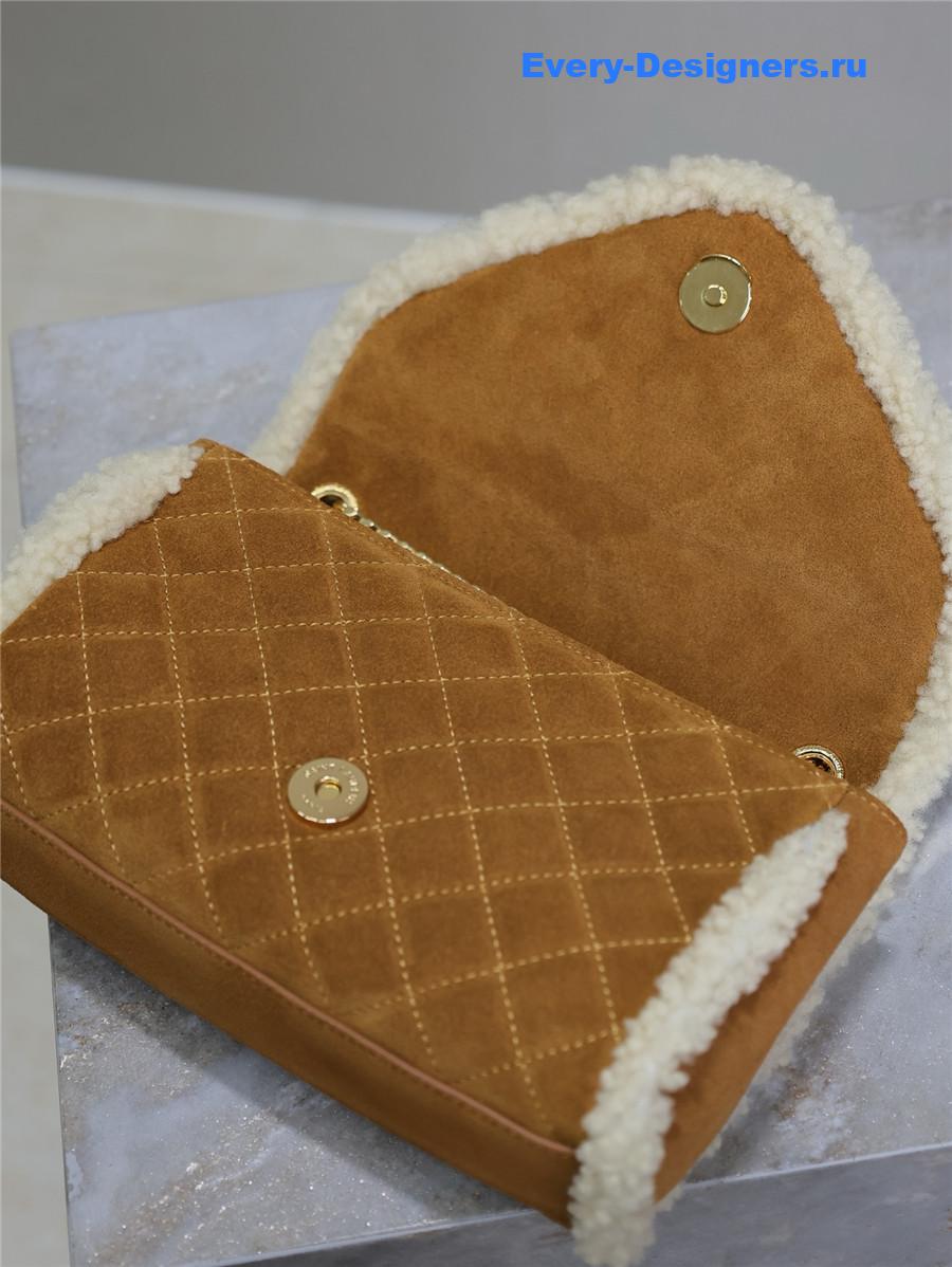 Sa1nt Lau*nt envelope shearling shoulder bag