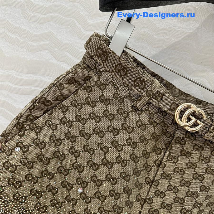 gvc*1 crystal D1am0nd gg monogram woven shorts