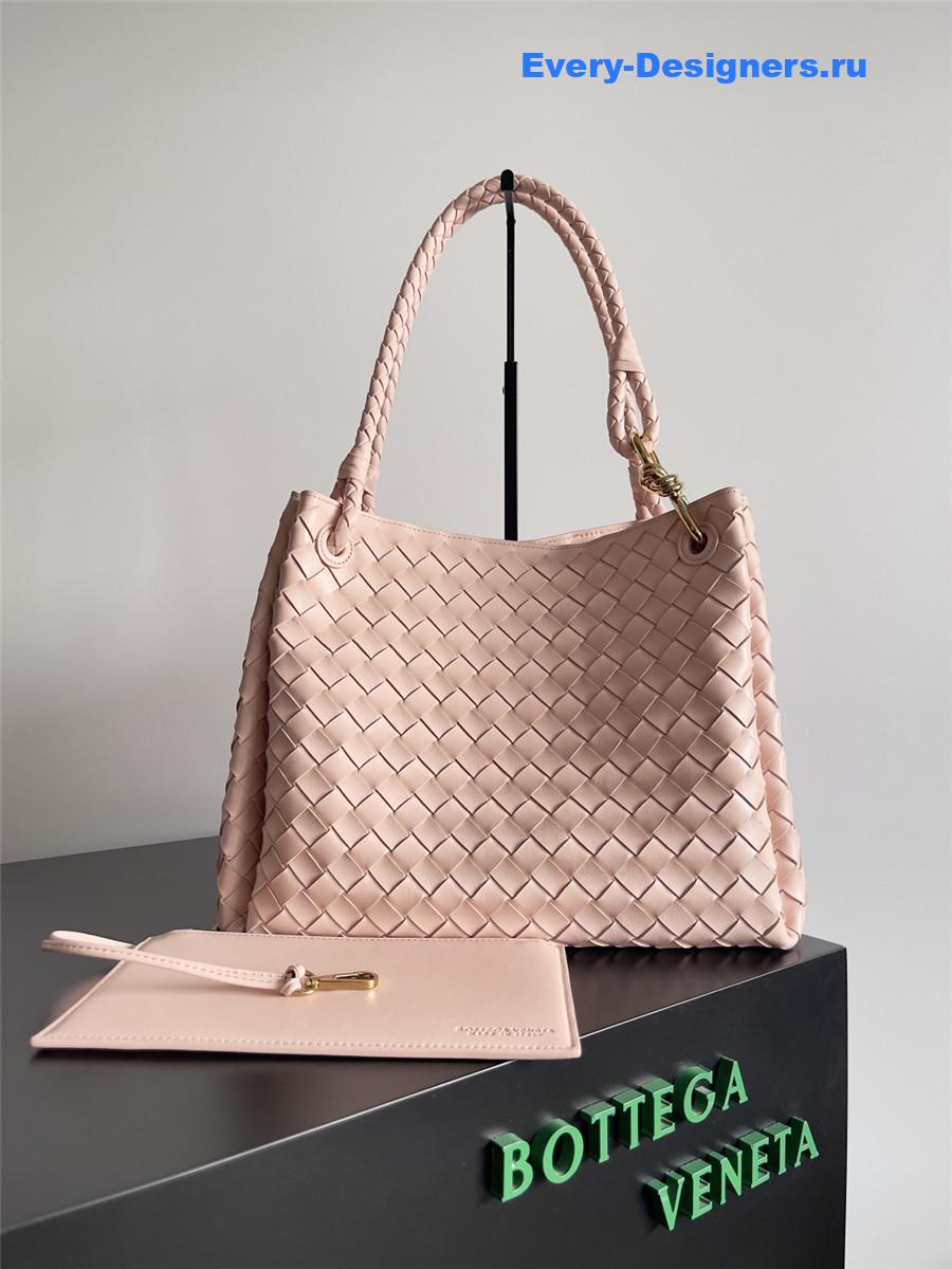 b0tt*ga Ven*ta large andiamo parachute shoulder bag