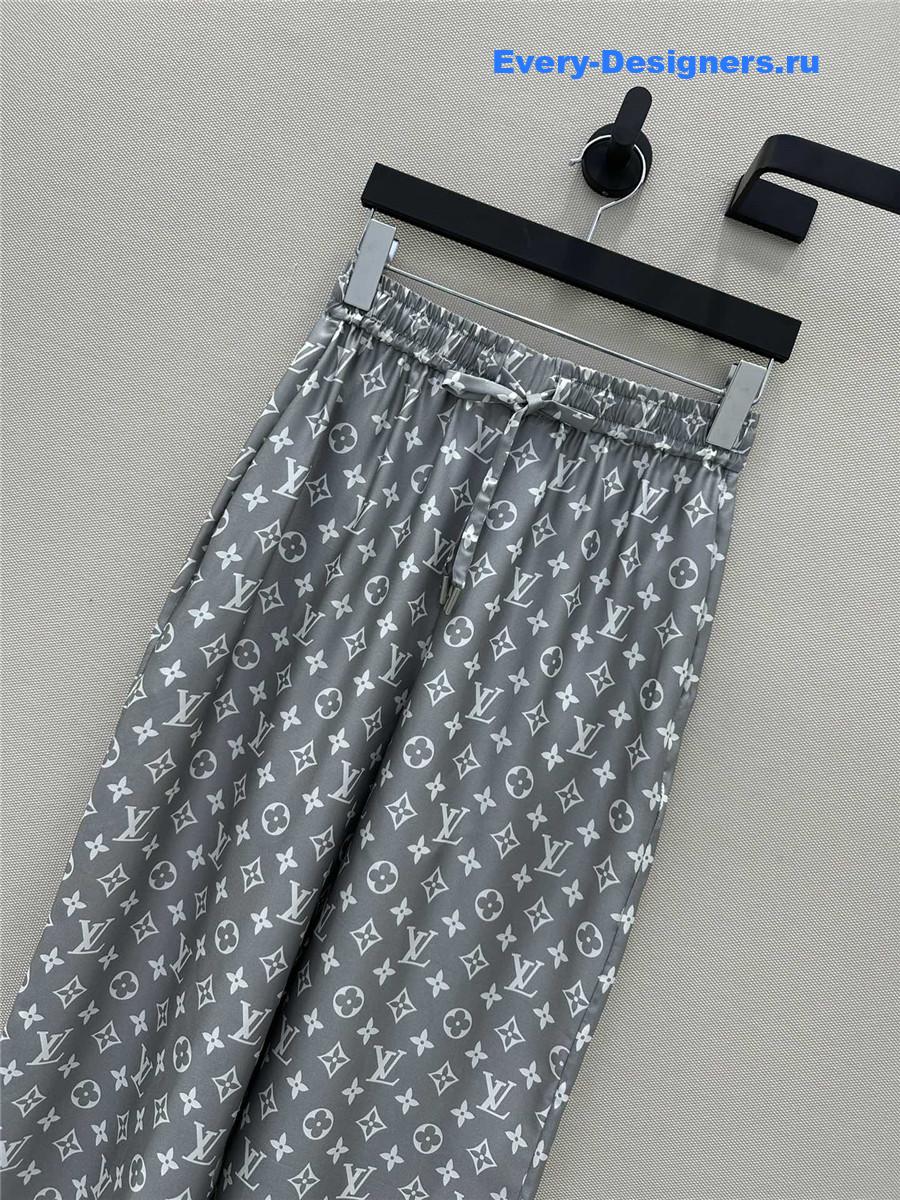 l0vis Vvtt0n lv monogram print silk pants