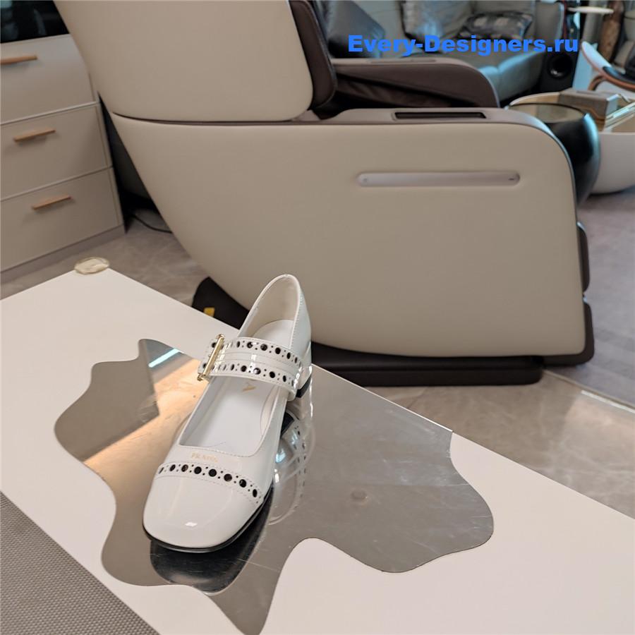 Pra*a 35mm leather mary jane pumps in white