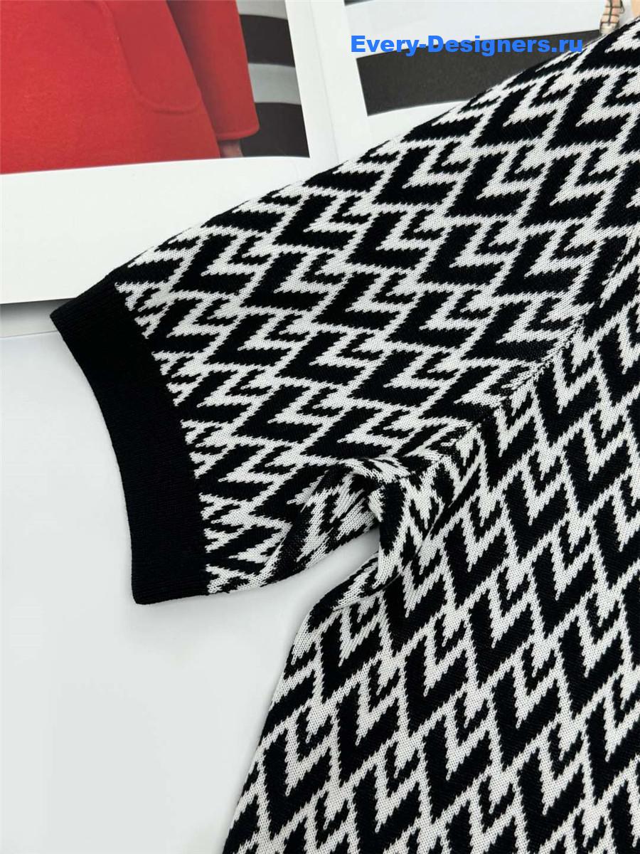 Va1e*ntin0 logo knit short sleeve