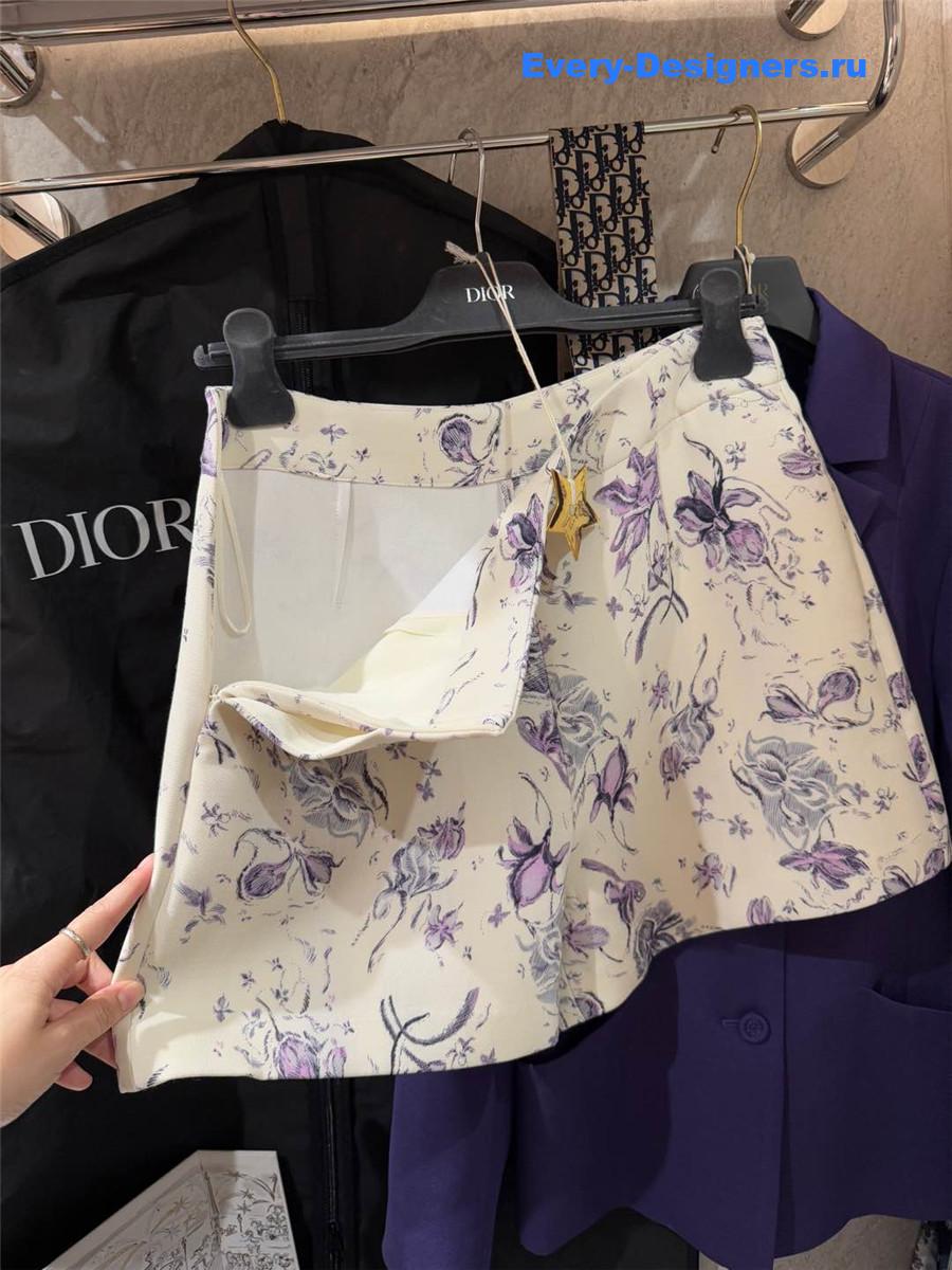 D10r cd silk wool print shorts