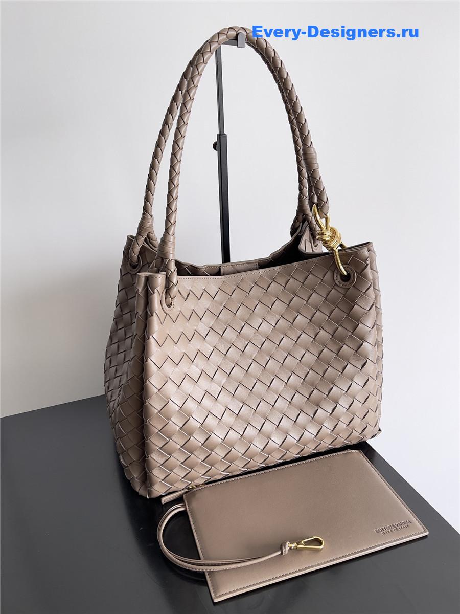 b0tt*ga Ven*ta large andiamo parachute shoulder bag brown