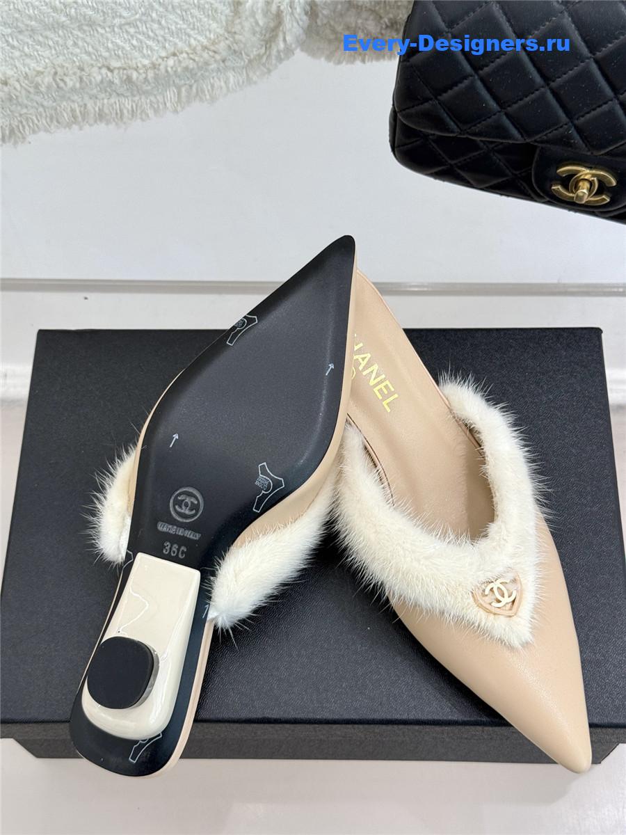 Ch**el rabbit fur pointed toe mules