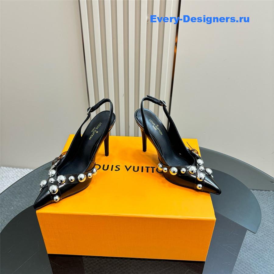 l0vis Vvtt0n studded peep toe heels