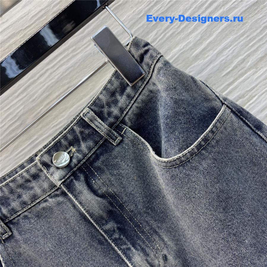 F**di logo print jeans
