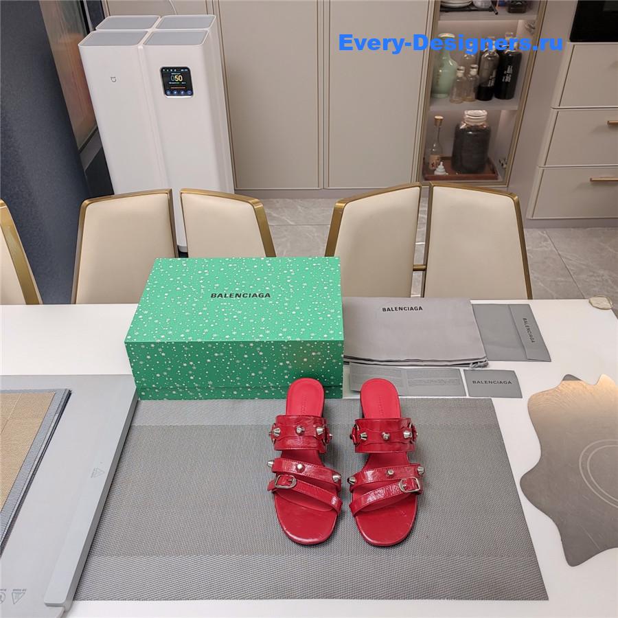 Ba1en*iaga red buckled mule heeled sandals