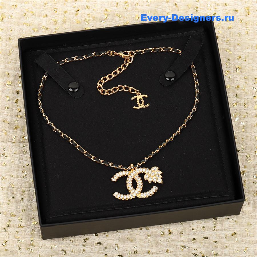 Ch**el wheat ear necklace